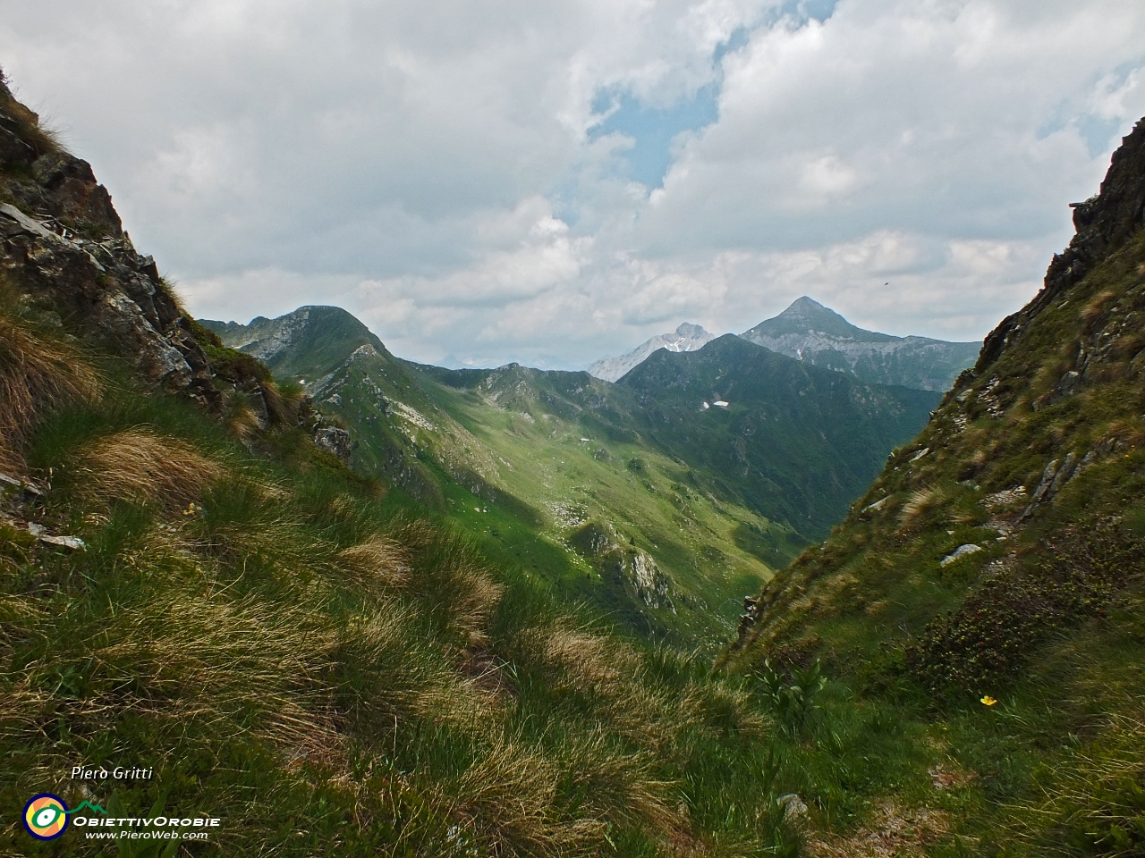 56 Boacchetta-passo in cresta Azzaredo (2090 m.).JPG